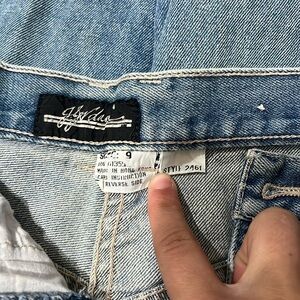 Medium washed navy; Brand: J.Jordan; Size:9
